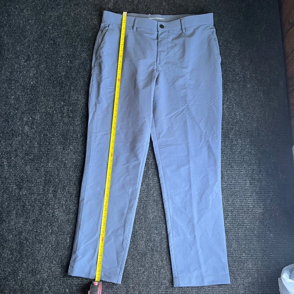 Banana Republic Performance Chino Pants Mens 36x30 Blue Grey Straight Leg Tech